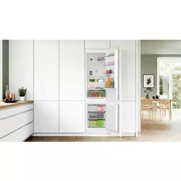 Réfrigérateur combiné encastrable 							BOSCH				KIN96NSE0 Série 2, XL, accentLine